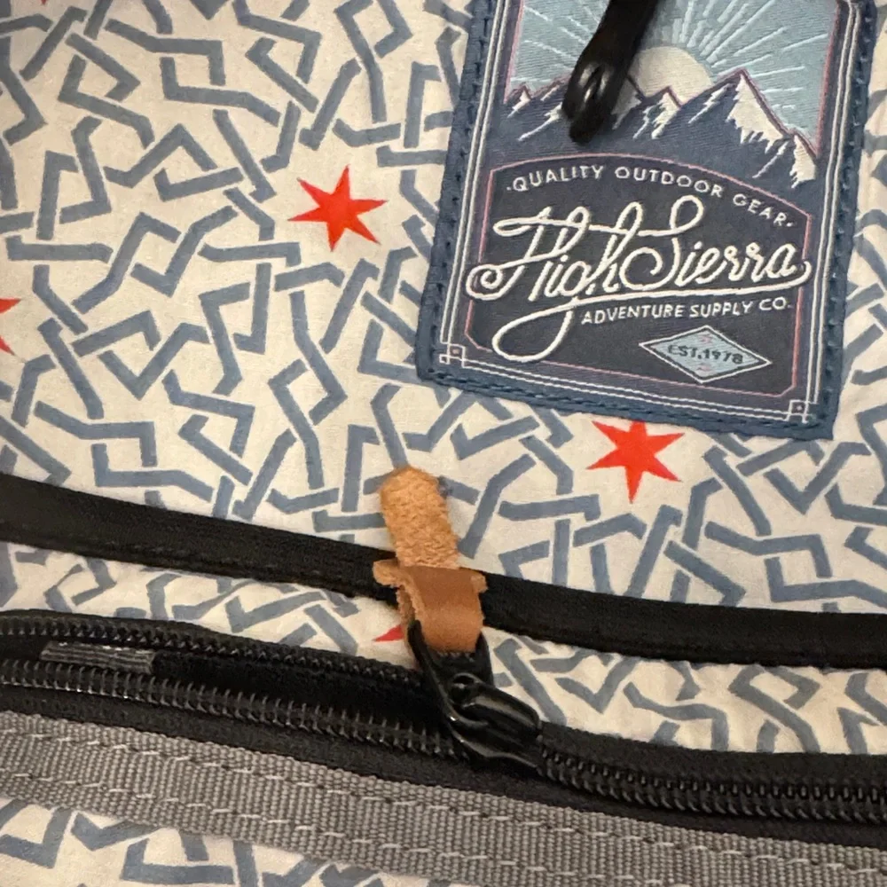 High Sierra U.S. Free Skiing Backpack - Picture 7 of 14